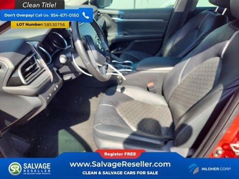 Used 2019 Toyota Camry XSE FWD image 9