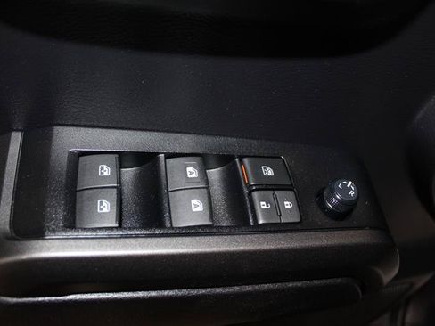 Used 2021 Toyota Tacoma TRD Off-Road w/ Technology Package AWD/4WD image 24