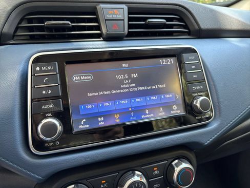 Used 2025 Nissan Versa SV FWD image 19