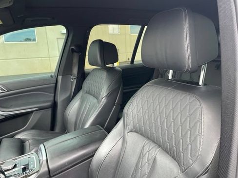 Used 2021 BMW X5 M50i AWD/4WD image 5