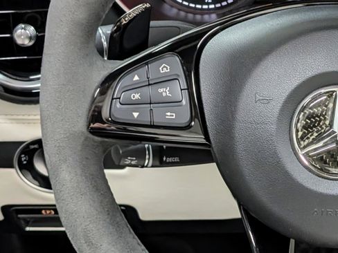 Used 2018 Mercedes-Benz AMG GT C image 33