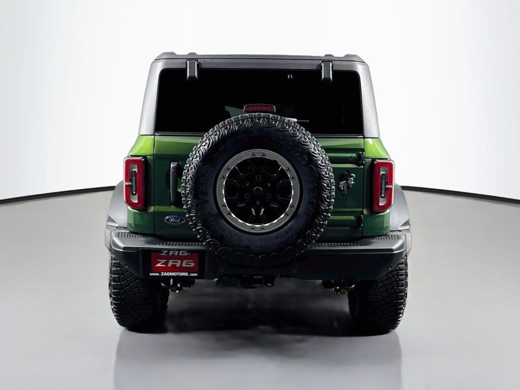 Used 2023 Ford Bronco Badlands w/ Sasquatch Package AWD/4WD image 4