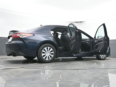 Used 2018 Toyota Camry LE w/ Audio Package FWD image 75
