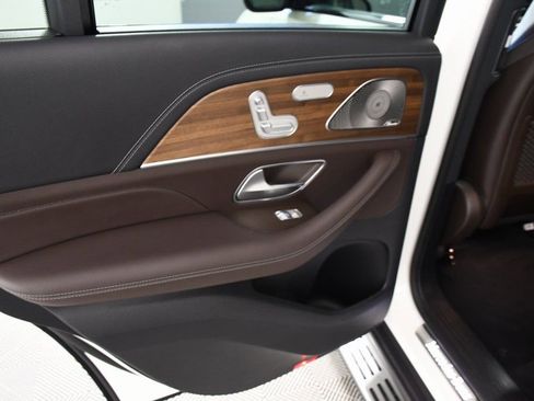 Used 2023 Mercedes-Benz GLE 450 4MATIC image 25