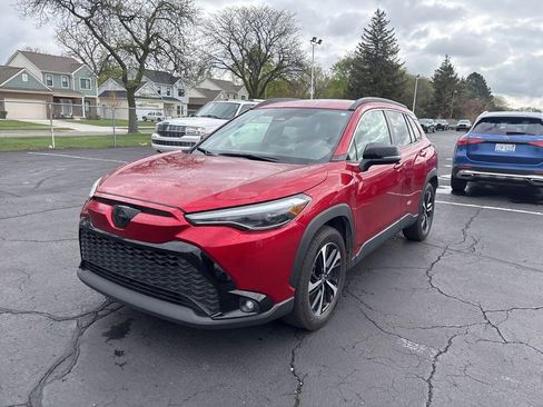 Used 2025 Toyota Corolla Cross AWD Hybrid image 2