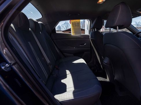 Used 2023 Hyundai Elantra SEL w/ Cargo Package FWD image 29