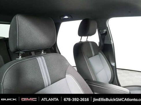 Used 2025 Chevrolet Blazer LT FWD image 21
