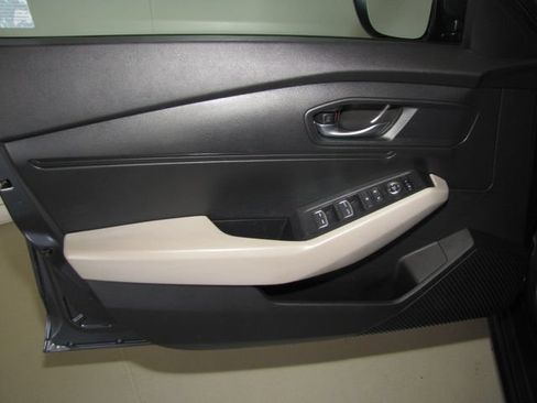 Certified 2025 Honda Accord LX image 9
