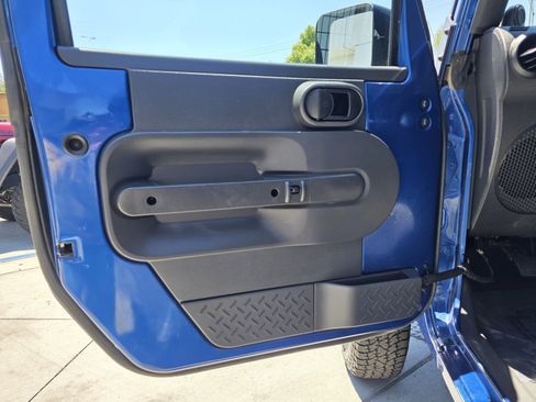 Used 2010 Jeep Wrangler Sport AWD/4WD image 11