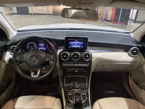 Used 2016 Mercedes-Benz GLC 300 image 2