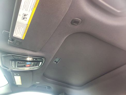 Used 2025 Jeep Grand Cherokee Laredo X RWD image 27