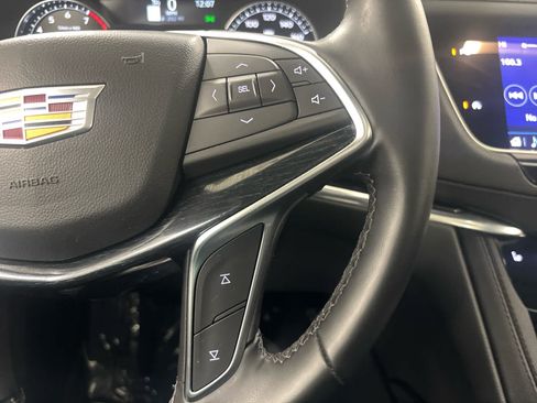 Used 2025 Cadillac XT5 Premium Luxury AWD/4WD image 29