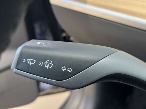 Used 2023 Tesla Model 3 Standard Range RWD image 30