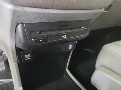 Used 2018 Honda Odyssey Touring image 19
