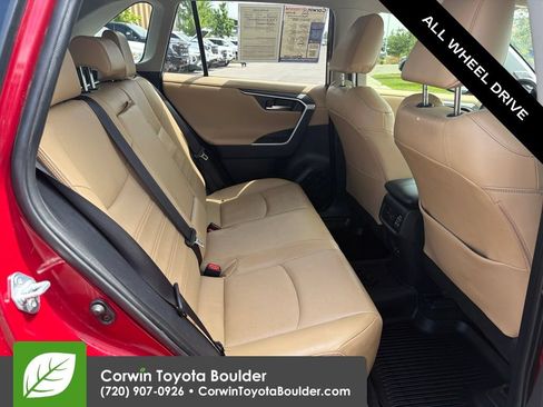 Used 2019 Toyota RAV4 Limited w/ Cold Weather Package AWD/4WD image 15