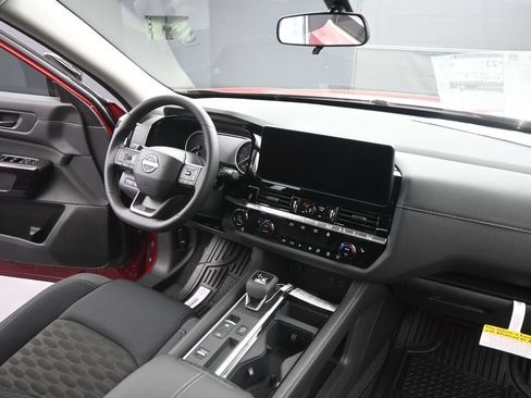 New 2026 Nissan Pathfinder SV w/ SV Premium Package FWD image 22
