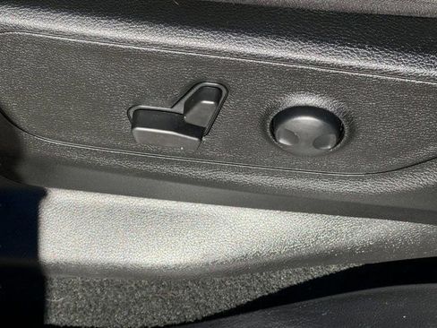 Certified 2023 RAM 1500 Big Horn image 25