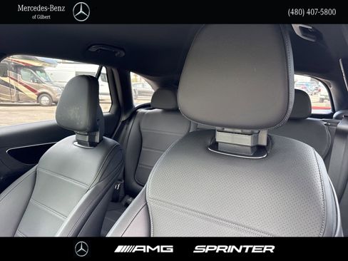 Used 2025 Mercedes-Benz GLC 300 image 15