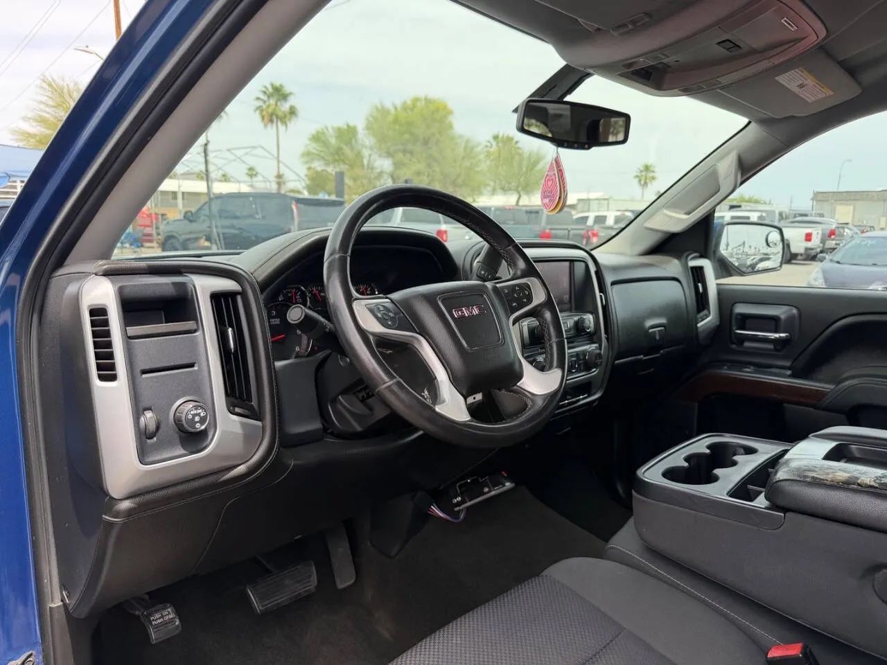 Used 2015 GMC Sierra 1500 SLE w/ SLE Value Package RWD image 18