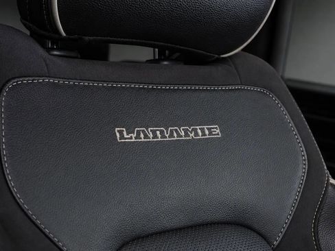 Used 2023 RAM 1500 Laramie AWD/4WD image 13