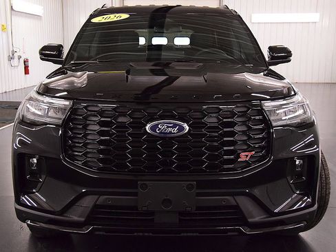 New 2026 Ford Explorer ST image 2