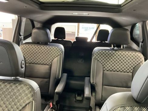 Used 2025 GMC Acadia Denali w/ Super Cruise Package AWD/4WD image 33