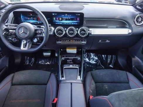 New 2026 Mercedes-Benz GLB 35 AMG 4MATIC image 11