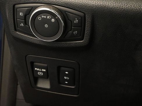 Used 2018 Ford F150 Lariat RWD image 21