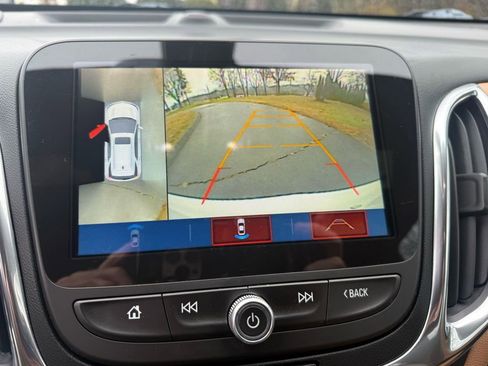 Used 2018 Chevrolet Equinox Premier image 26