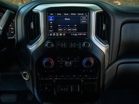Used 2020 Chevrolet Silverado 1500 LT w/ All-Star Edition AWD/4WD image 24