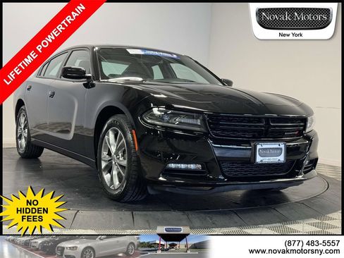 Used 2021 Dodge Charger SXT w/ Driver Convenience Group image 1