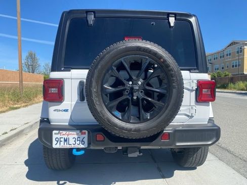 Used 2023 Jeep Wrangler Unlimited Sahara w/ Cold Weather Group image 7