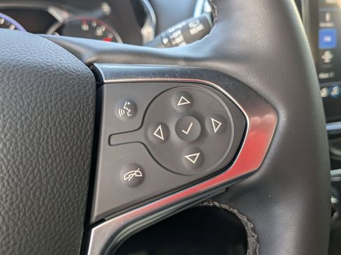 Used 2023 Chevrolet Traverse Premier image 20