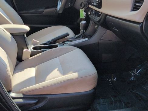 Used 2014 Toyota Corolla LE image 26