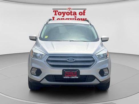 Used 2018 Ford Escape SE FWD image 8