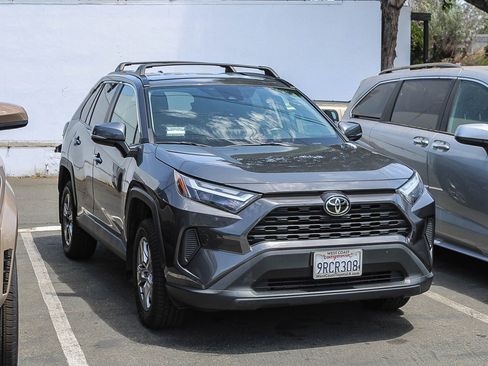 Used 2024 Toyota RAV4 XLE FWD image 3