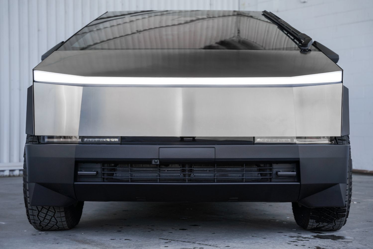 Used 2024 Tesla Cybertruck Cyberbeast AWD/4WD image 25