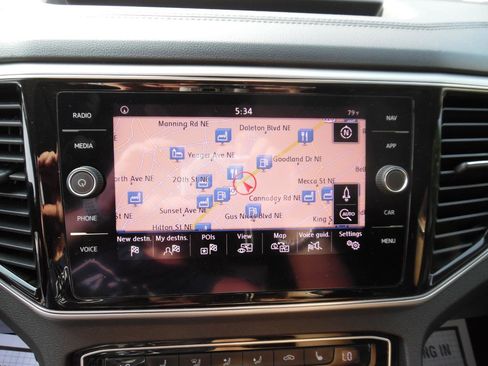 Used 2019 Volkswagen Atlas SEL FWD image 15