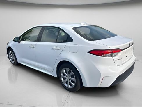 Used 2024 Toyota Corolla LE FWD image 12