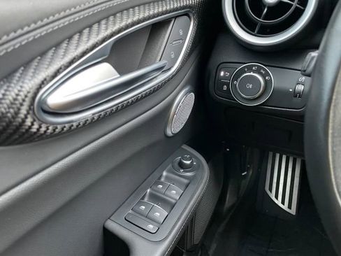 Used 2024 Alfa Romeo Giulia Quadrifoglio w/ Active Assist Plus Package image 27