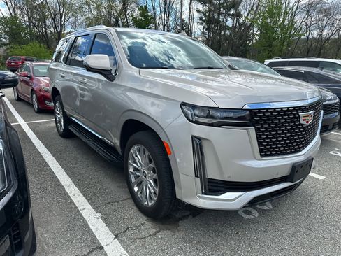 Certified 2022 Cadillac Escalade Premium Luxury w/ LPO, Illumination Package image 2