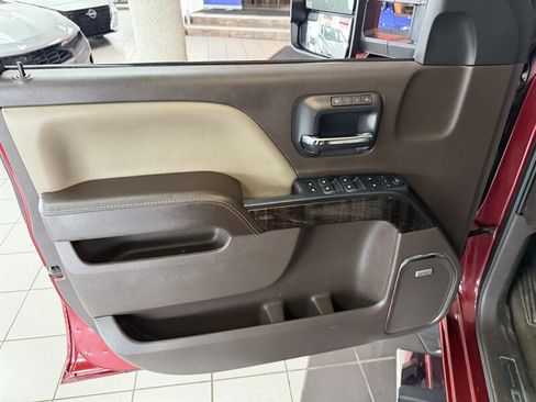 Used 2016 GMC Sierra 1500 Denali w/ Enhanced Driver Alert Package AWD/4WD image 24