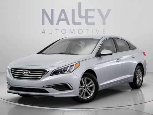 Used 2016 Hyundai Sonata Sport w/ Option Group 02 FWD image 2