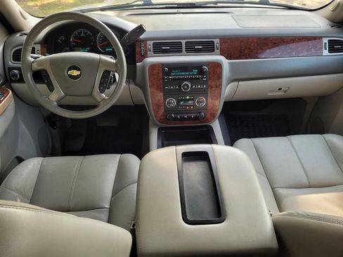 Used 2013 Chevrolet Tahoe LT w/ Texas Edition RWD image 21