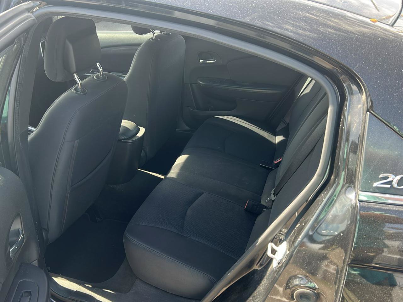 Used 2013 Chrysler 200 Touring FWD image 11