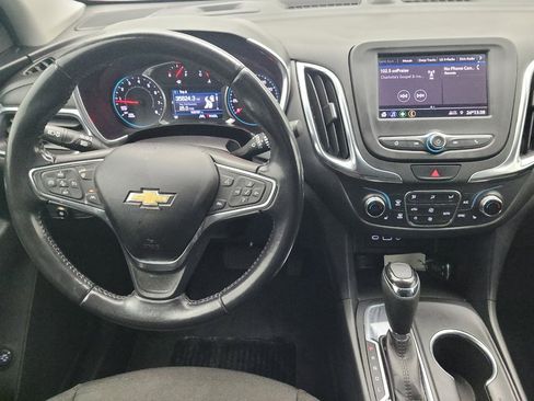 Used 2021 Chevrolet Equinox LT image 22