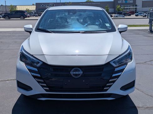 Used 2025 Nissan Versa SV w/ Trunk Package FWD image 10