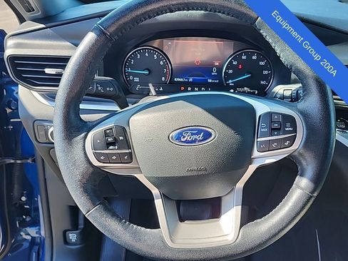 Used 2021 Ford Explorer XLT image 4