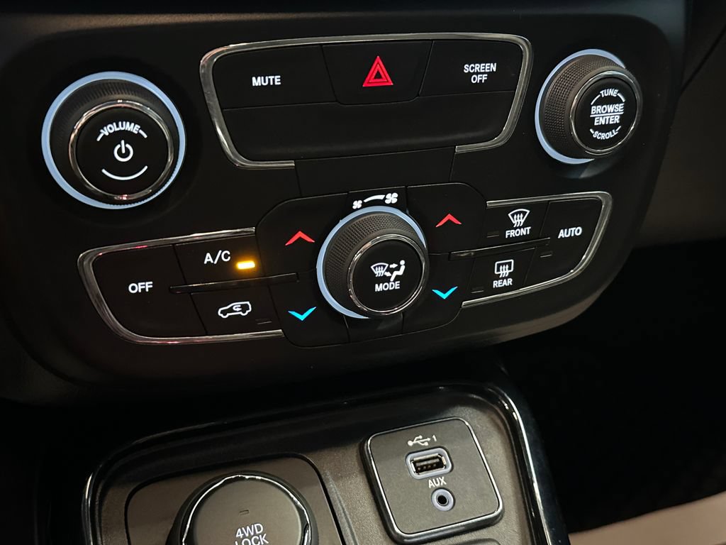 Used 2021 Jeep Compass Latitude AWD/4WD image 15
