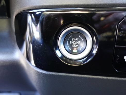 Used 2024 Chevrolet Silverado 1500 LT image 44